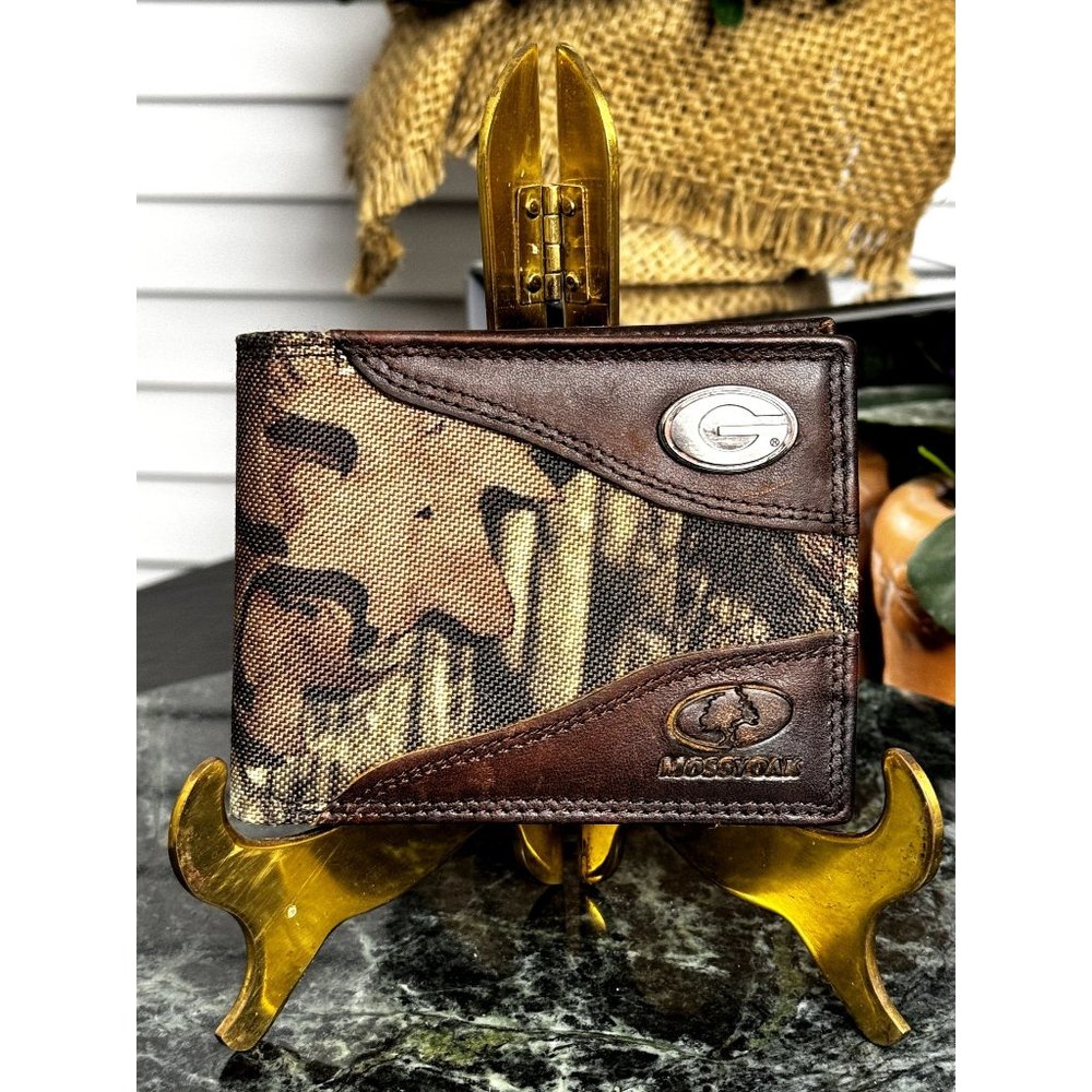 Georgia Bulldogs Trifold Concho Wallet